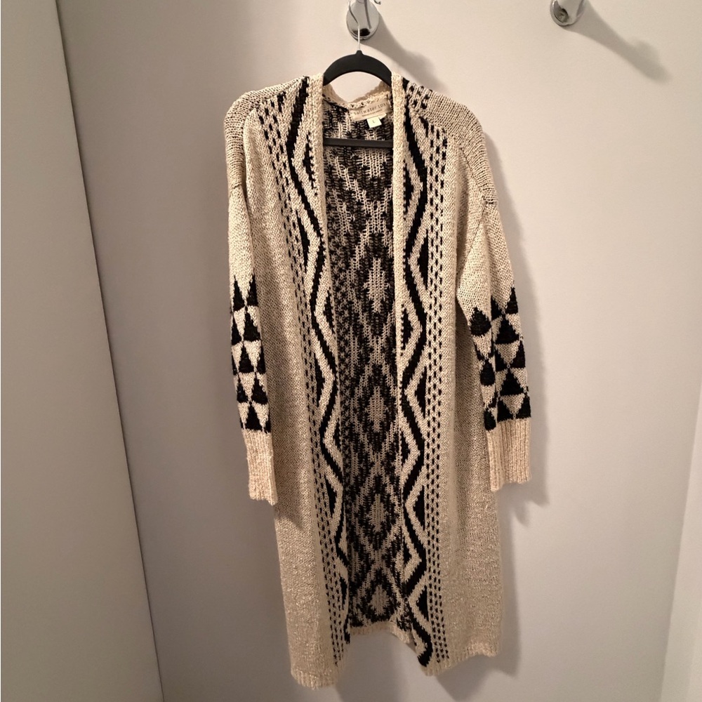 Saltwater LUXE Cream and Black Cardigan